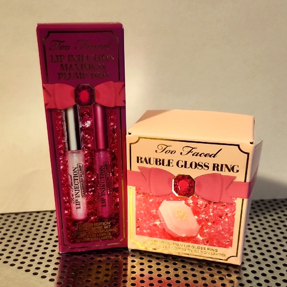 Too Faced Lip Injection Gloss Set - Pink and Clear/ Lip Gloss